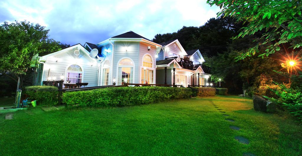 Bluesky Pension Gapyeong Exterior foto