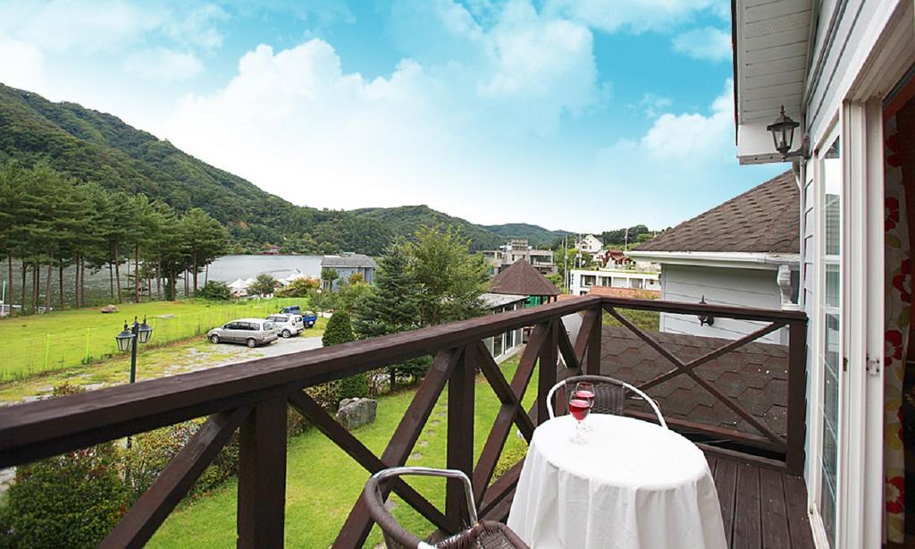 Bluesky Pension Gapyeong Exterior foto