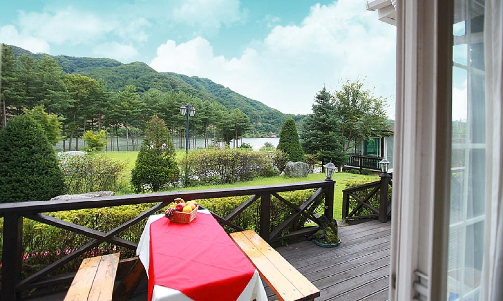 Bluesky Pension Gapyeong Exterior foto